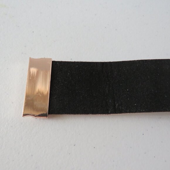 Natural Amethyst Chips Rhinestones Suede Leather Magnetic Clasp Bracelet - Picture 10 of 15